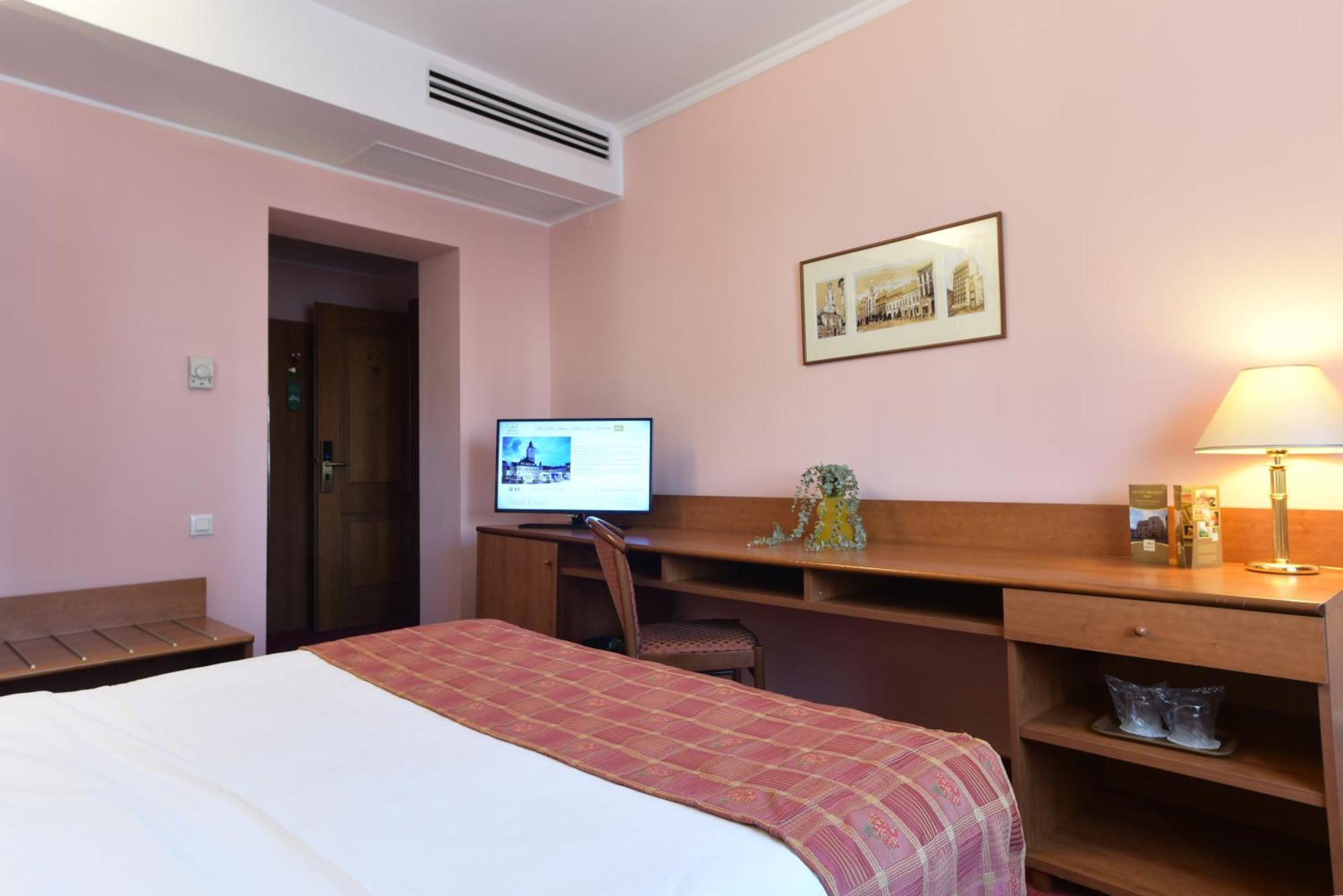 Hotel Braszów Zewnętrze zdjęcie