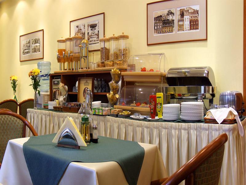 Hotel Braszów Zewnętrze zdjęcie
